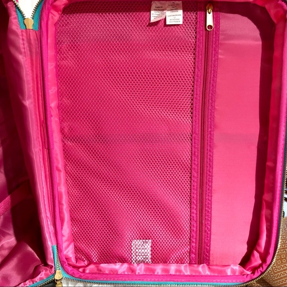 SOLD ❌Lilly Pulitzer Rare rolling carry on l - Picture 6 of 7
